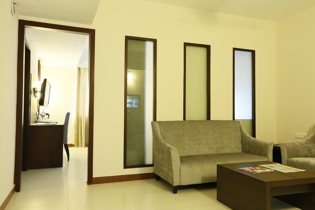 Hotel Moonlit Regency Thodupuzha Zewnętrze zdjęcie